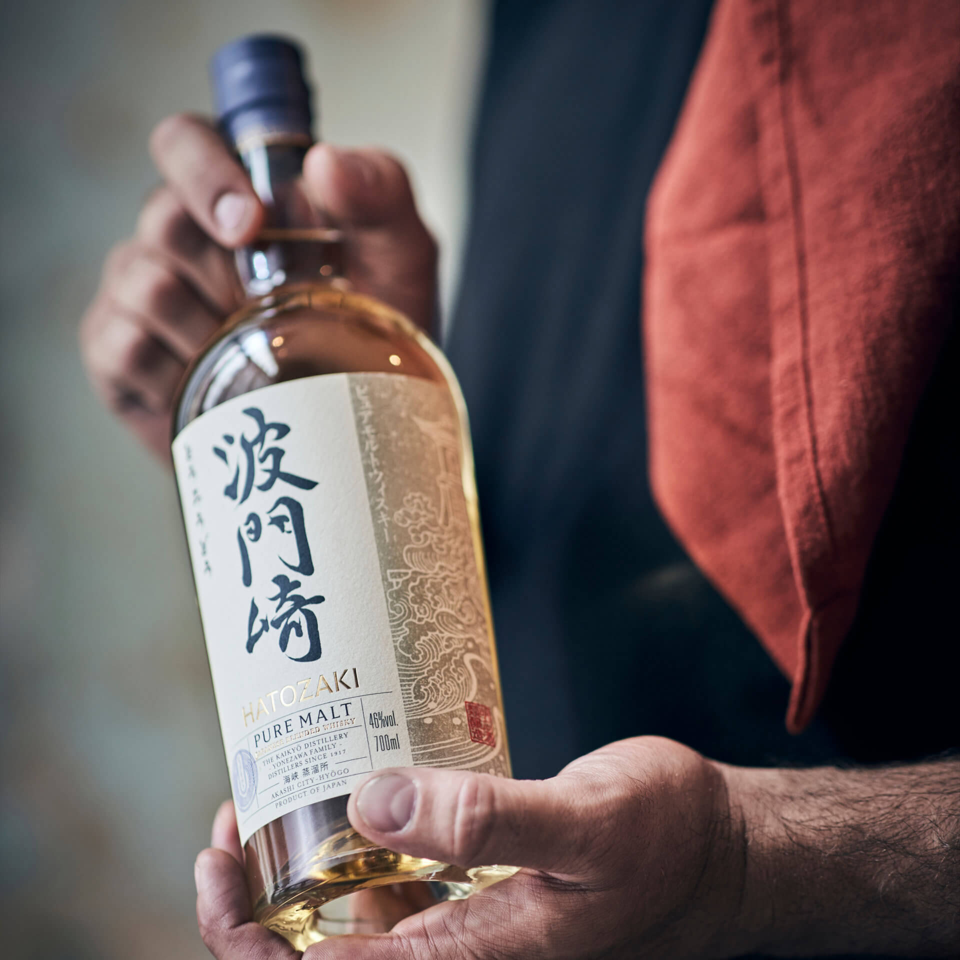 HATOZAKI_2_Pure Malt - Bottle_0328_HD_@annebergeron_digital use
